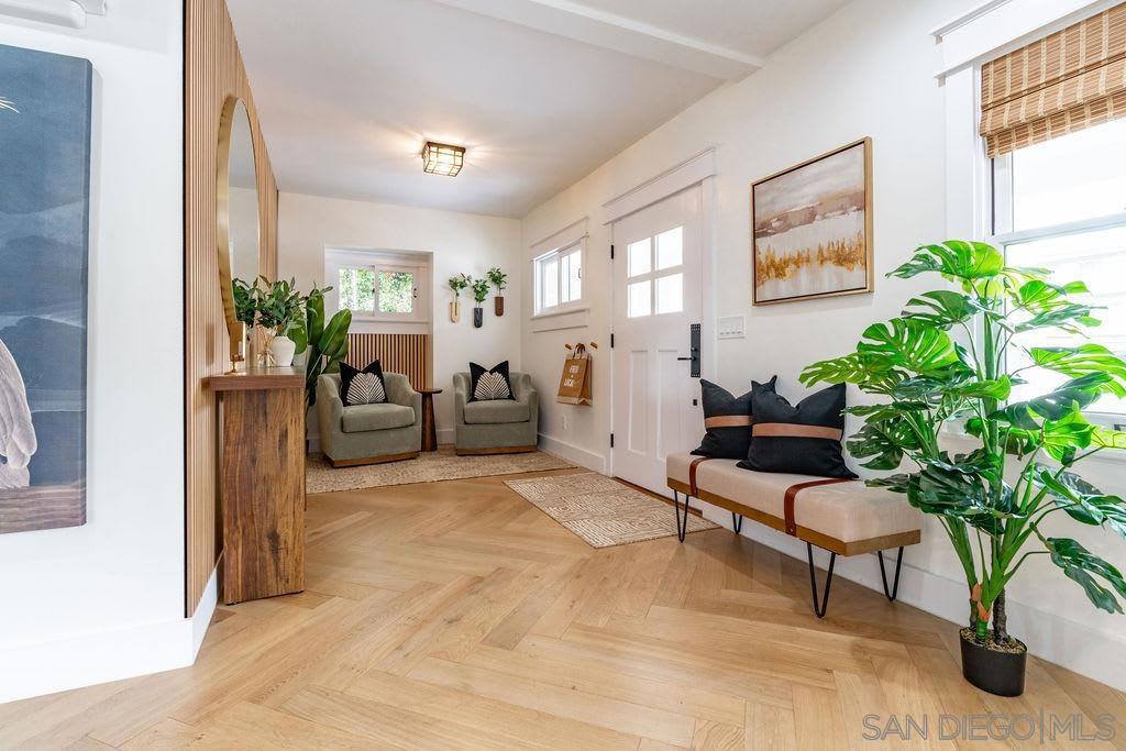 Residential Lease for rent at 725 Pennsylvania Ave, San Diego, San Diego County CA featuring 4 beds and 3 baths