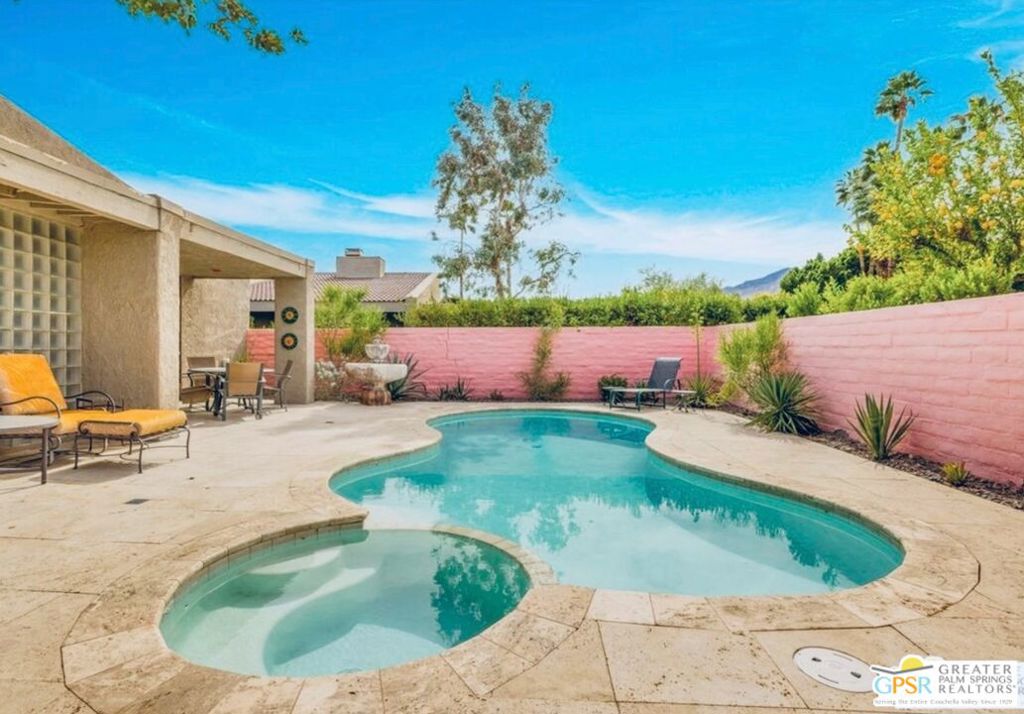 Residential for sale at 2861 Sundance Circle, Palm Springs CA featuring 2 beds and 2 baths