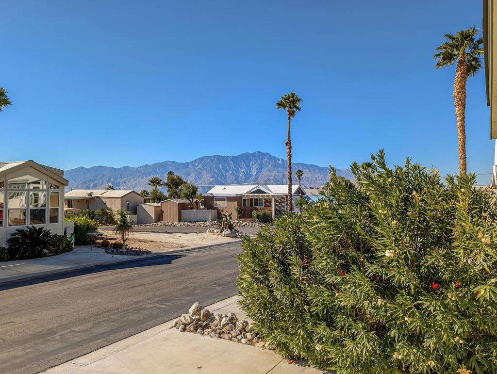 Manufactured In Park for sale at 70200 Dillon Road 196, Desert Hot Springs CA featuring 1 bed and 1 bath