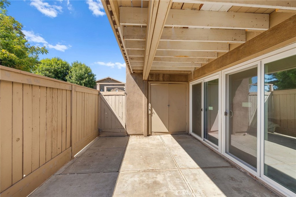 Residential for sale at 28661 Via Las Flores, Murrieta CA featuring 1 bed and 1 bath