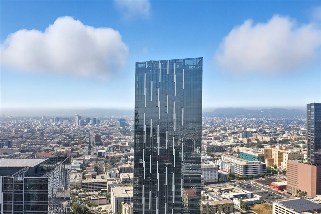 Residential for sale at 877 Francisco Street 3102, Los Angeles CA featuring 1 bed and 1 bath
