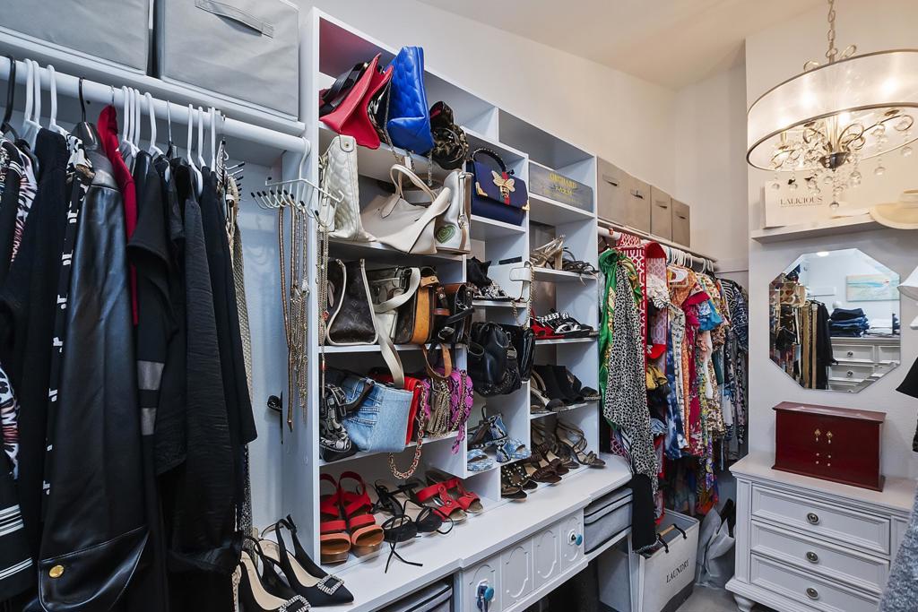 Manufactured In Park for sale at 73450 Country Club Drive 326, Palm Desert CA featuring 3 beds and 3 baths