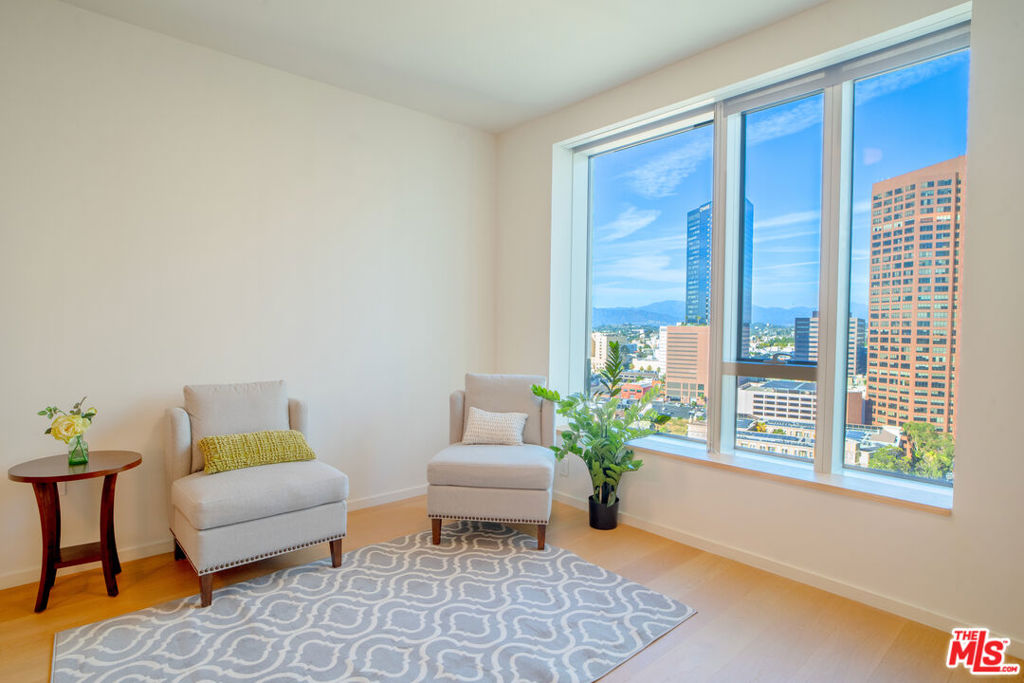 Residential for sale at 889 Francisco Street 2610, Los Angeles CA featuring 1 bed and 1 bath