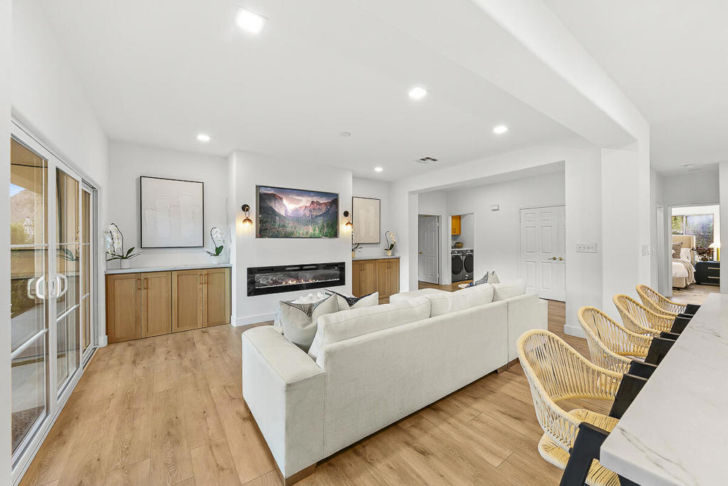 Residential for sale at 48503 Via Amistad, La Quinta CA featuring 3 beds and 2 baths