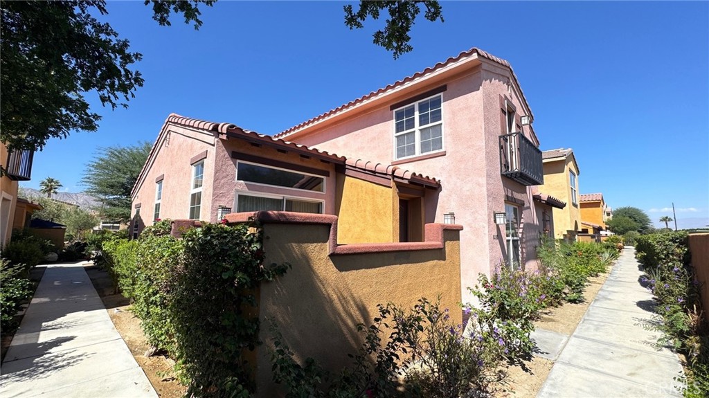 Residential Lease for rent at 52202 Rosewood, La Quinta CA featuring 3 beds and 3 baths