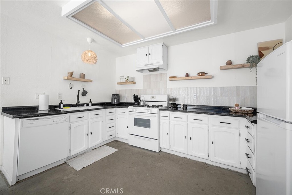 Residential for sale at 72017 Siesta Drive, 29 Palms CA featuring 2 beds and 1 bath