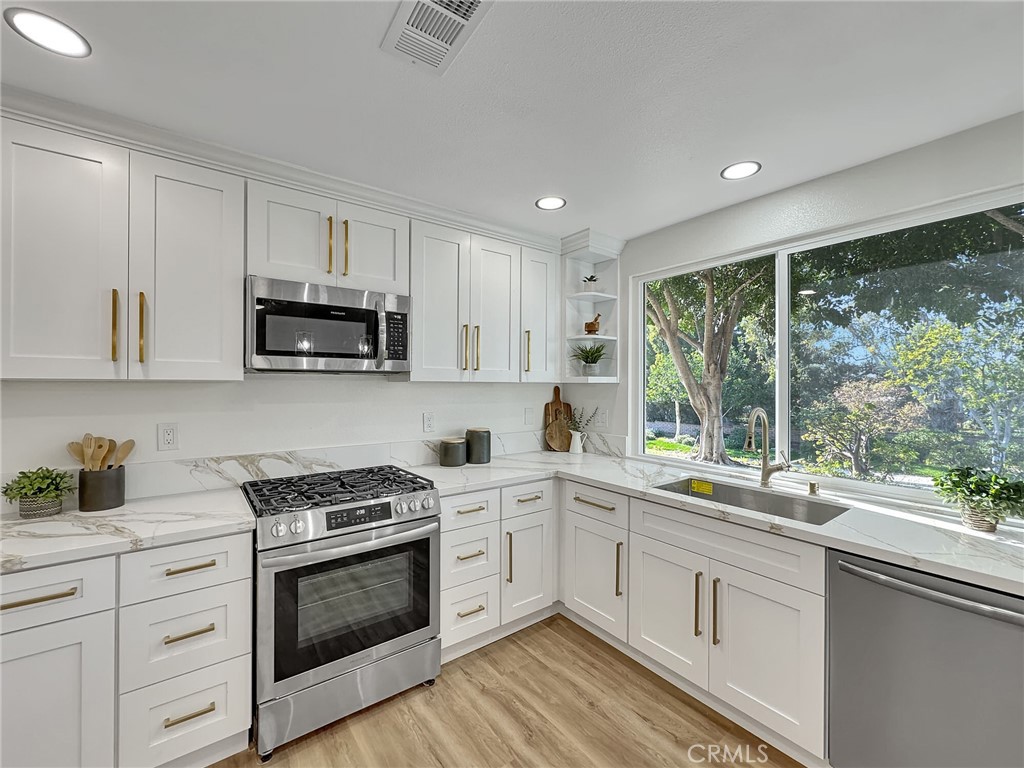 Residential for sale at 23232 El Greco, Mission Viejo CA featuring 3 beds and 3 baths