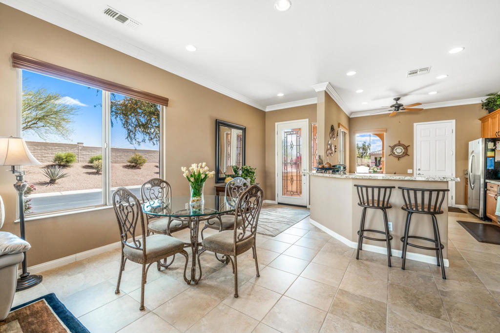 Residential Lease for rent at 81968 Avenida Dulce, Indio CA featuring 2 beds and 2 baths