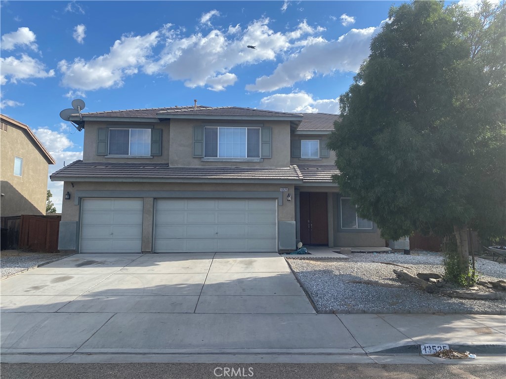 Residential Lease for rent at 13525 13525 Silversand, Victorville CA featuring 6 beds and 3 baths
