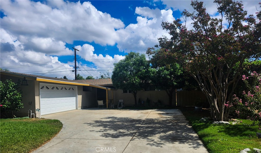 Residential for sale at 6712 La Jolla, Riverside CA featuring 3 beds and 2 baths