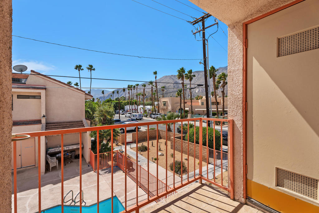 Residential for sale at 401 E Vista Chino 6, Palm Springs CA featuring 2 beds and 3 baths