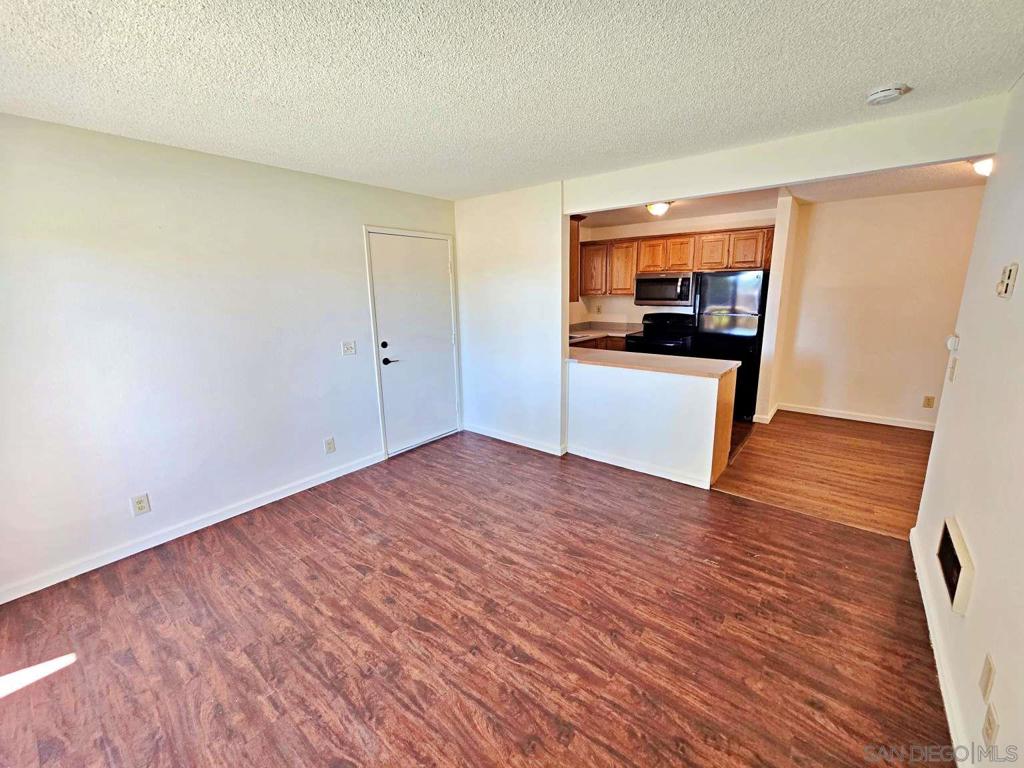 Residential for sale at 1051 Rock Springs Rd 137, Escondido CA featuring 2 beds and 1 bath