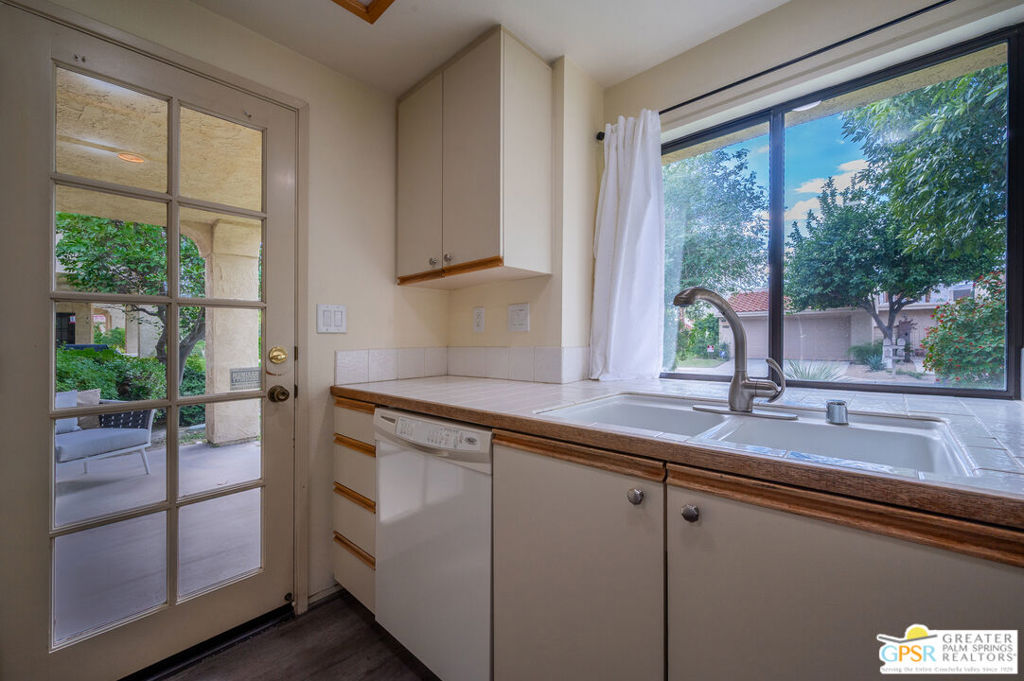 Residential for sale at 34187 Calle Mora, Cathedral City CA featuring 2 beds and 2 baths