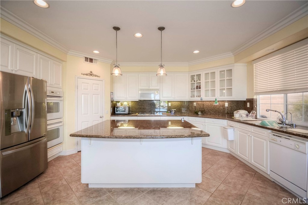 Residential for sale at 45316 Saint Tisbury, Temecula CA featuring 5 beds and 4 baths