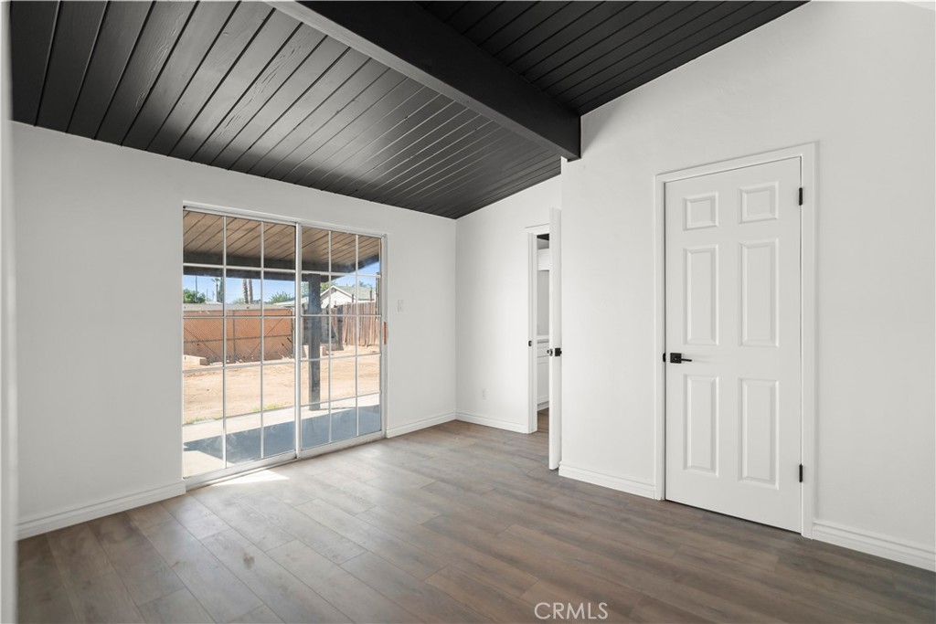 Residential for sale at 2904 Cornell, Bakersfield CA featuring 3 beds and 1 bath