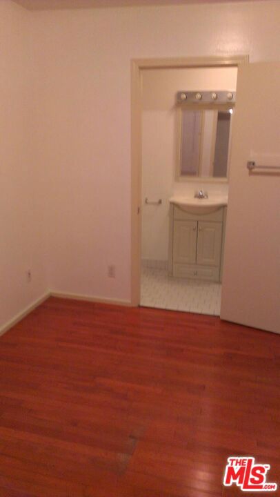 Residential Lease for rent at 1529 5th Avenue C, Los Angeles, Los Angeles County CA featuring 2 beds and 2 baths