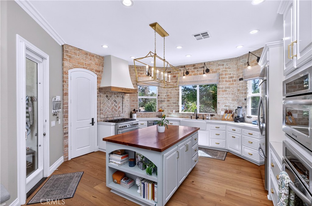 Residential for sale at 37565 Purdue, Temecula CA featuring 7 beds and 7 baths