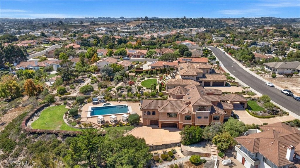 Residential for sale at 413 Via Bandolero, Arroyo Grande CA featuring 5 beds and 7 baths