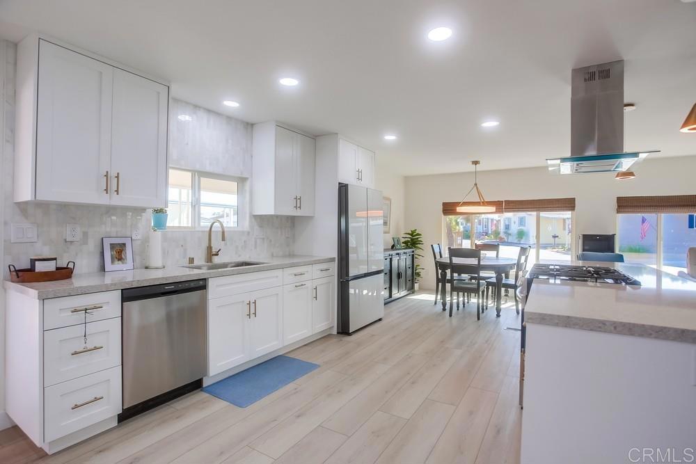 Manufactured In Park for sale at 8301 Mission Gorge Road 301, Santee CA featuring 3 beds and 2 baths