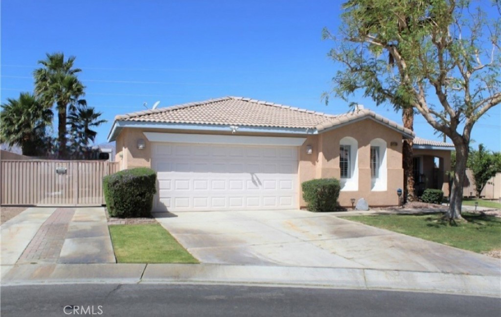 Residential for sale at 81258 Avenida Esmeralda, Indio CA featuring 3 beds and 2 baths