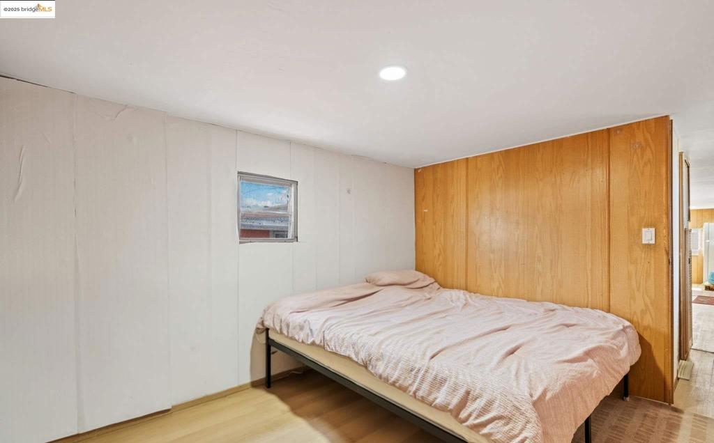 Manufactured In Park for sale at 15263 Hesperian Blvd, San Leandro CA featuring 1 bed and 1 bath