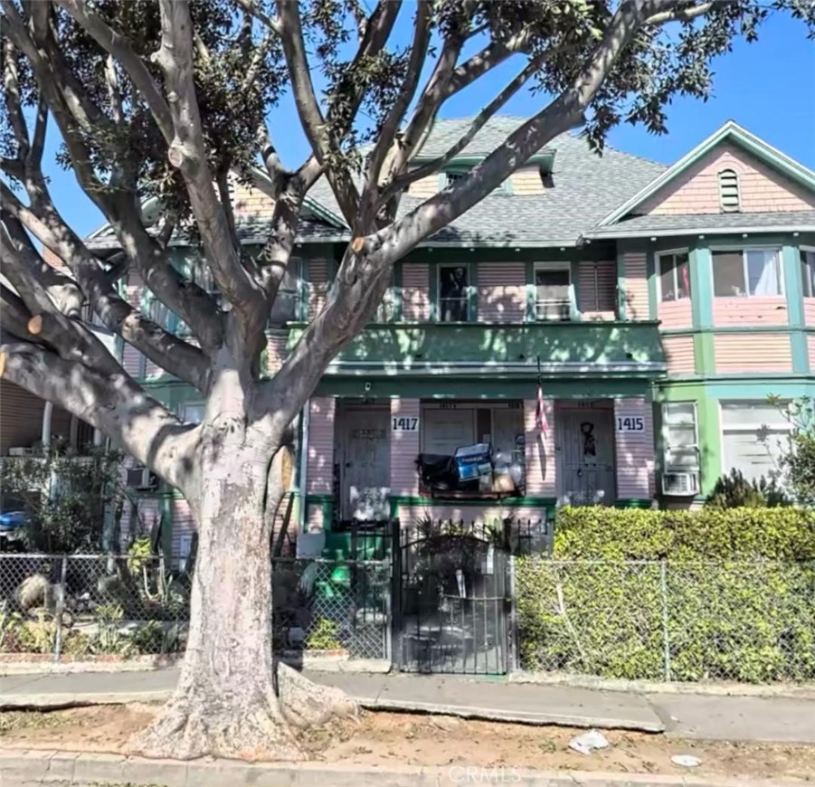 Residential Income for sale at 1415 S Union, Los Angeles CA
