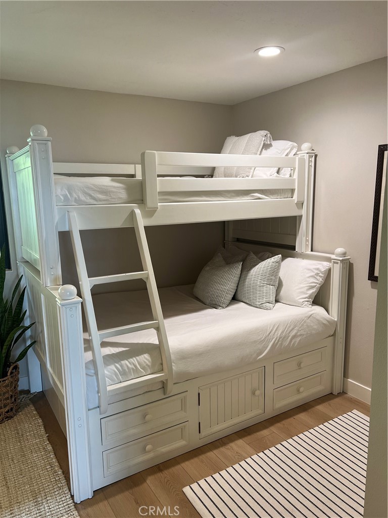 Residential Lease for rent at 20 Blue Lagoon, Laguna Beach CA featuring 3 beds and 3 baths