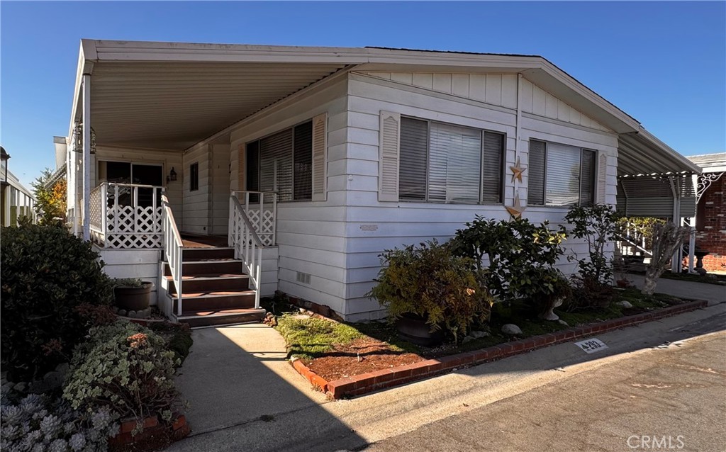 Manufactured In Park for sale at 3800 Bradford 293, La Verne CA featuring 2 beds and 2 baths