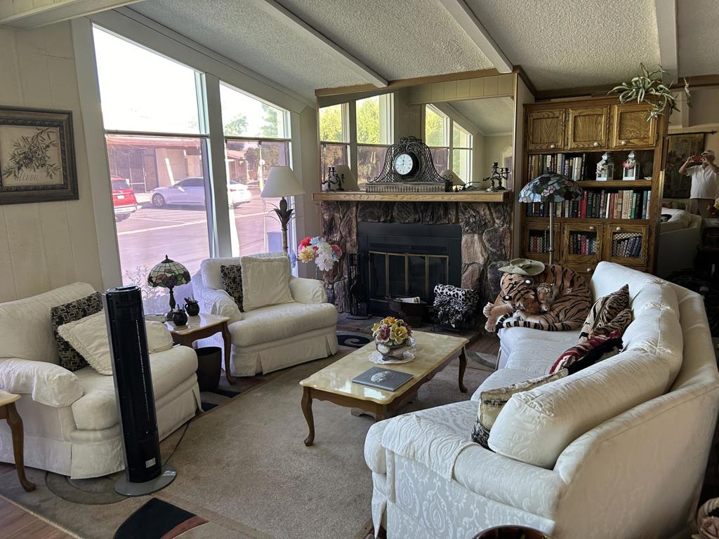 Manufactured In Park for sale at 73450 Country Club Drive 190, Palm Desert CA featuring 2 beds and 2 baths