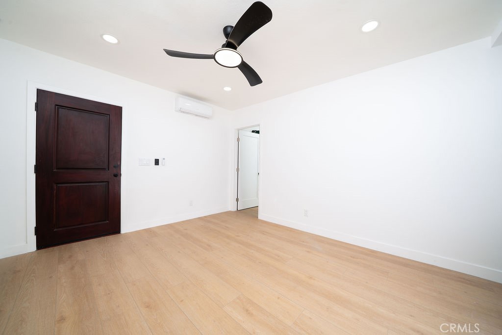 Residential Lease for rent at 1046 Cedar, Long Beach, Los Angeles County CA featuring 2 beds and 1 bath