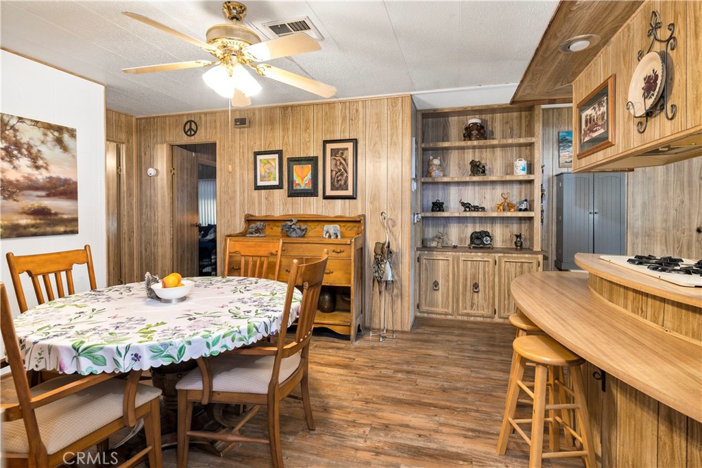 Manufactured In Park for sale at 2230 Lake park 170, San Jacinto CA featuring 2 beds and 2 baths