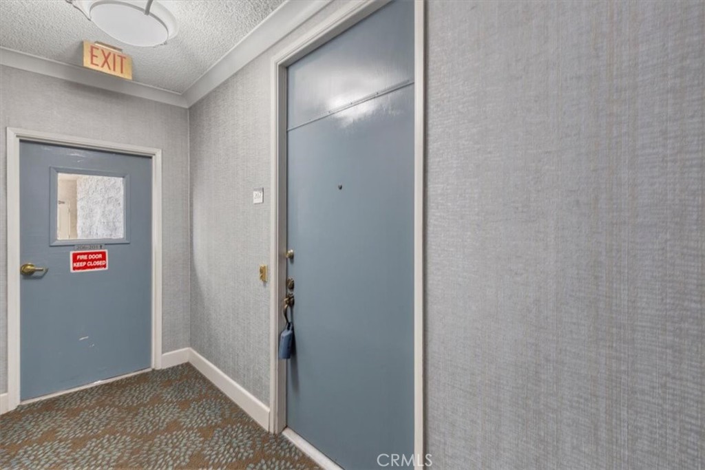 Residential for sale at 1115 S Elm Drive 207, Los Angeles CA featuring 1 bed and 2 baths