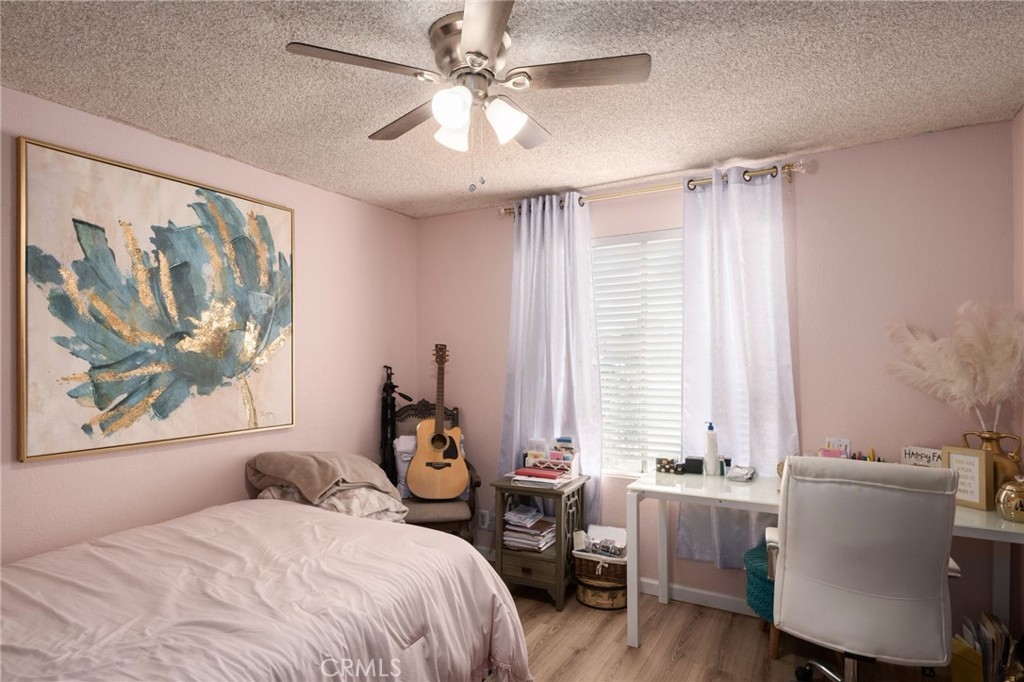 Residential for sale at 40283 40283 Road 40, Dinuba CA featuring 3 beds and 1 bath