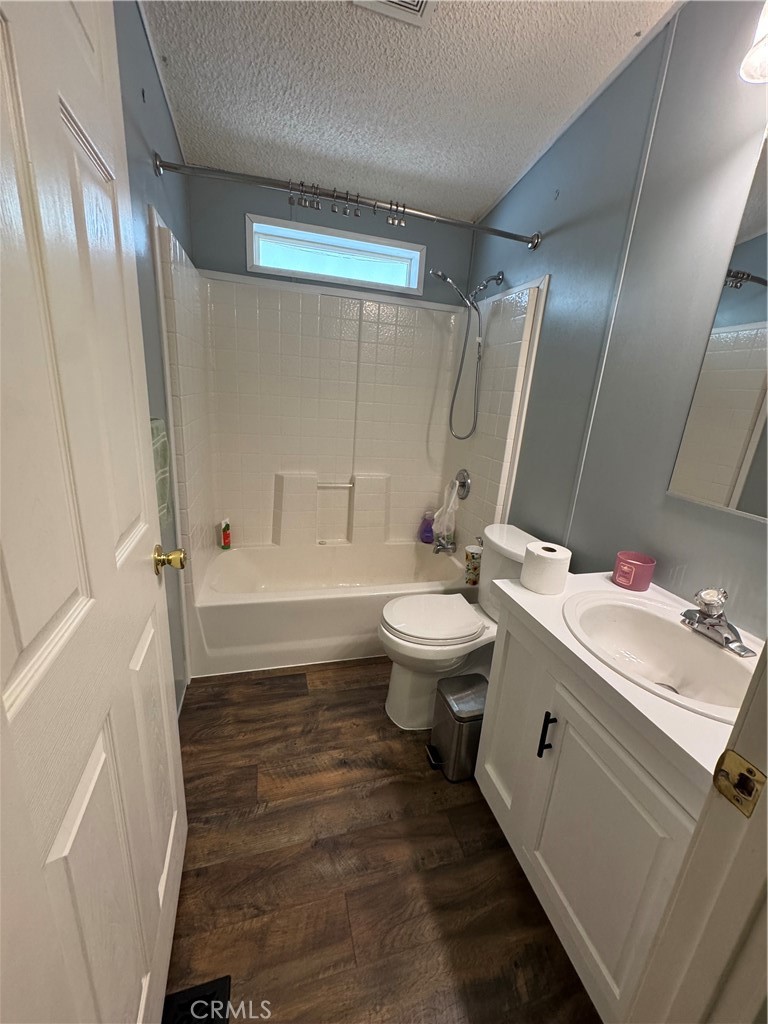 Manufactured In Park for sale at 5001 W Florida 104, Hemet CA featuring 2 beds and 2 baths