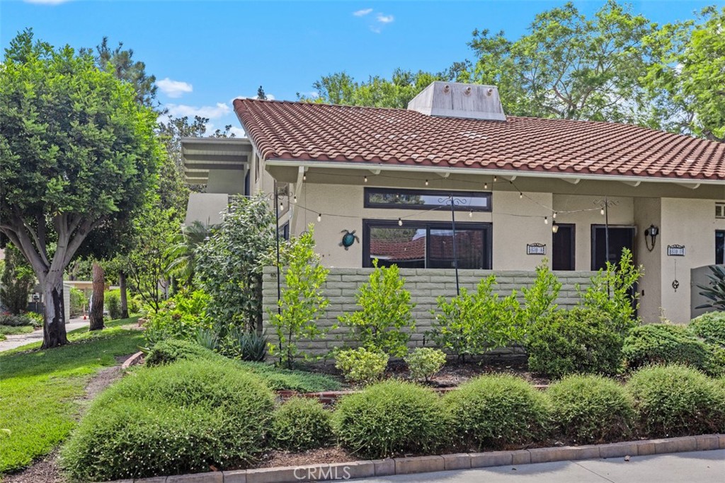 Residential Lease for rent at 839 Ronda Sevilla A, Laguna Woods CA featuring 2 beds and 2 baths