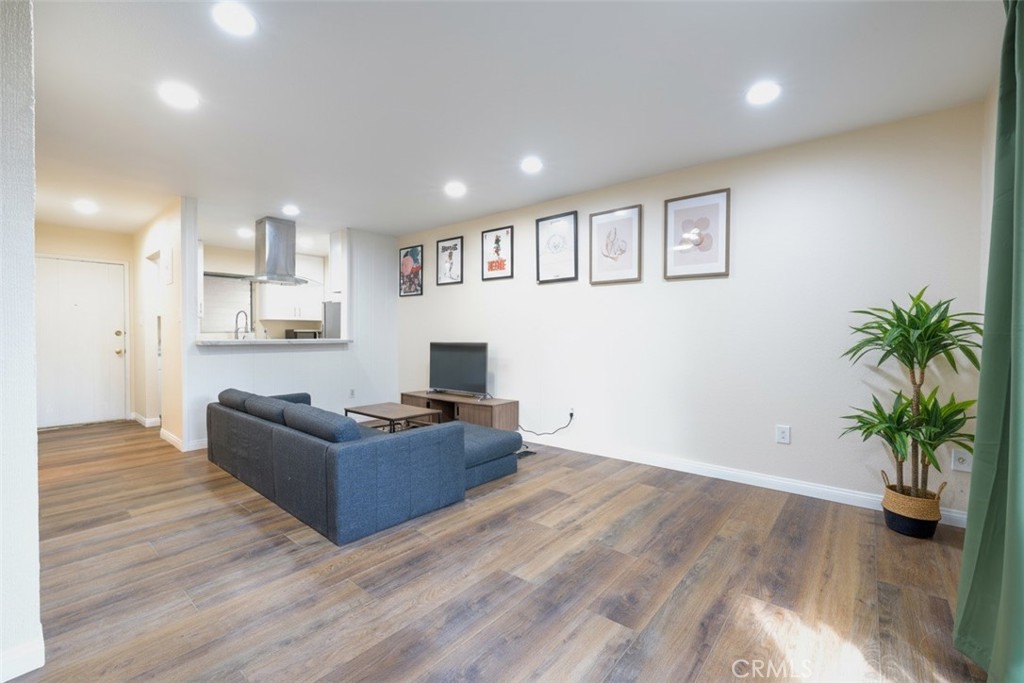 Residential for sale at 1030 W Macarthur Boulevard 21, Santa Ana CA and 1 bath