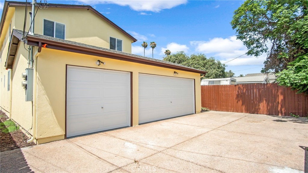 Residential Lease for rent at 330 E 101st St, Los Angeles, Los Angeles County CA featuring 5 beds and 3 baths