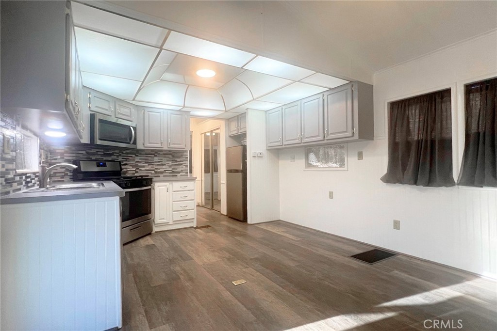 Manufactured In Park for sale at 69801 Ramon 341, Cathedral City CA featuring 1 bed and 1 bath