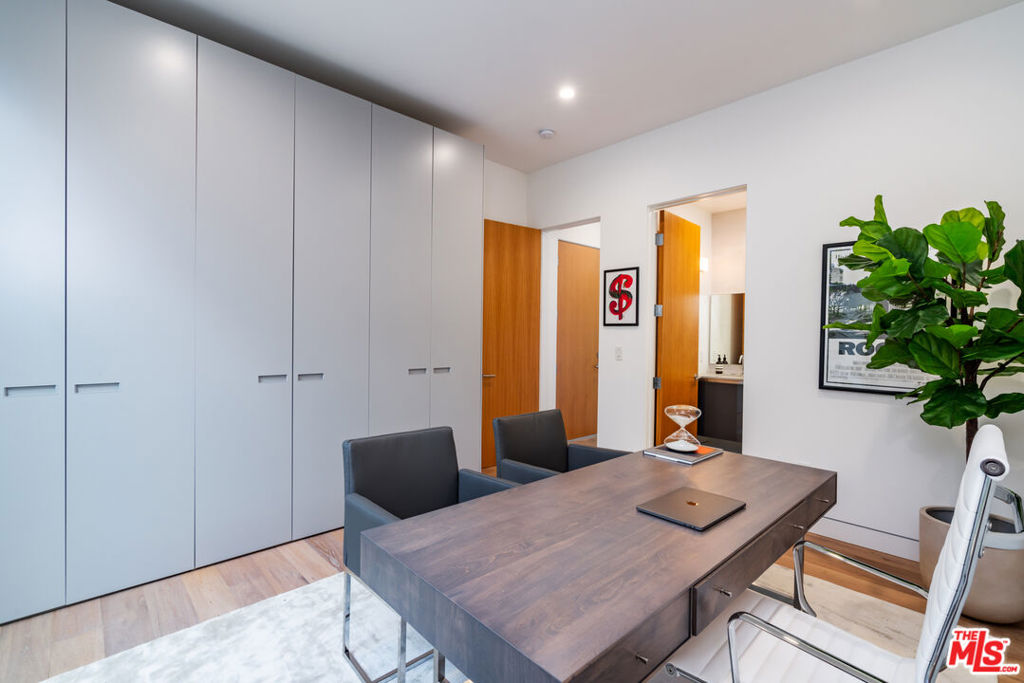 Residential Lease for rent at 721 N Vista Street, Los Angeles, Los Angeles County CA featuring 4 beds and 5 baths