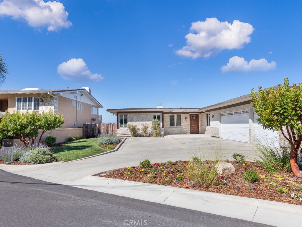 Residential for sale at 43 Avenida Corona, Rancho Palos Verdes CA featuring 5 beds and 4 baths