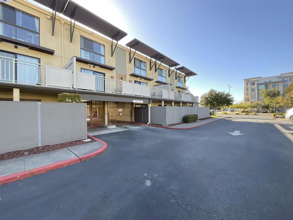 Residential for sale at 1102 Admiralty Ln, Foster City CA featuring 1 bed and 1 bath