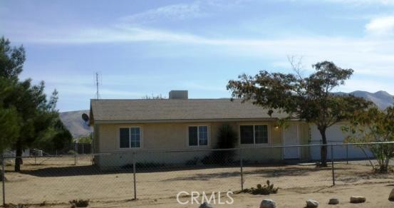Residential for sale at 21055 Valencia, Apple Valley CA featuring 3 beds and 1 bath