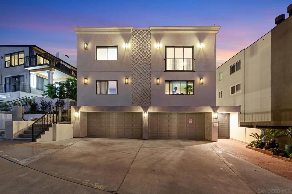 Residential Lease for rent at 307 307 Prospect, La Jolla, San Diego County CA featuring 2 beds and 2 baths