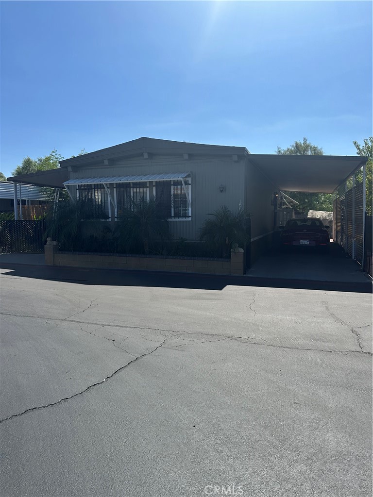 Manufactured In Park for sale at 1455 S State #186, Hemet CA featuring 3 beds and 2 baths