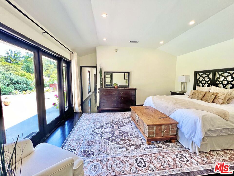 Residential Lease for rent at 12751 Mulholland Drive, Beverly Hills CA featuring 4 beds and 4 baths