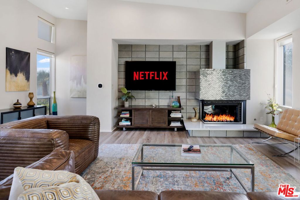 Residential for sale at 1090 Azure Court, Palm Springs CA featuring 3 beds and 3 baths