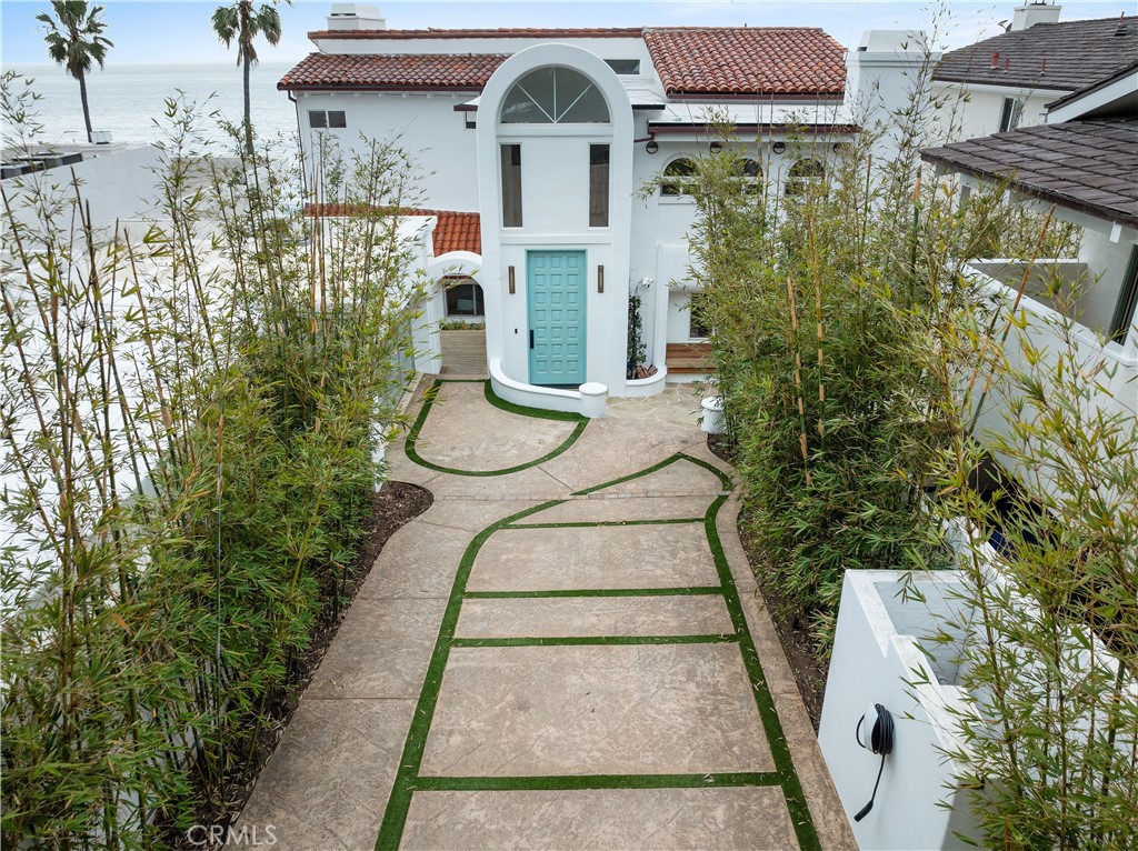 Residential Lease for rent at 31654 Broad Beach Road, Malibu CA featuring 4 beds and 4 baths