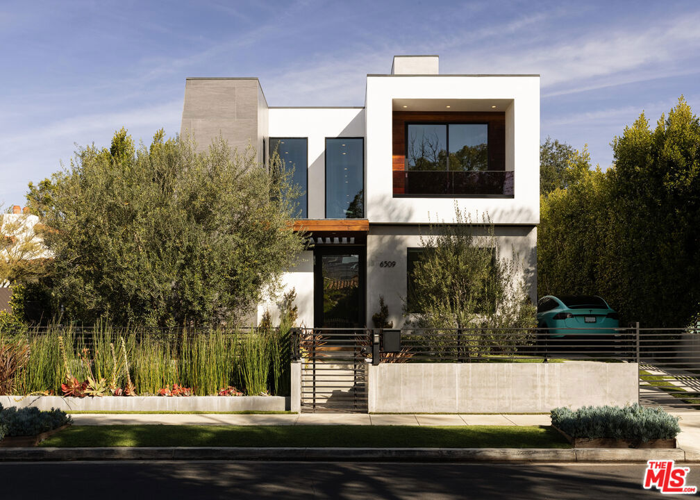 Residential for sale at 6509 Colgate Avenue, Los Angeles CA featuring 4 beds and 5 baths