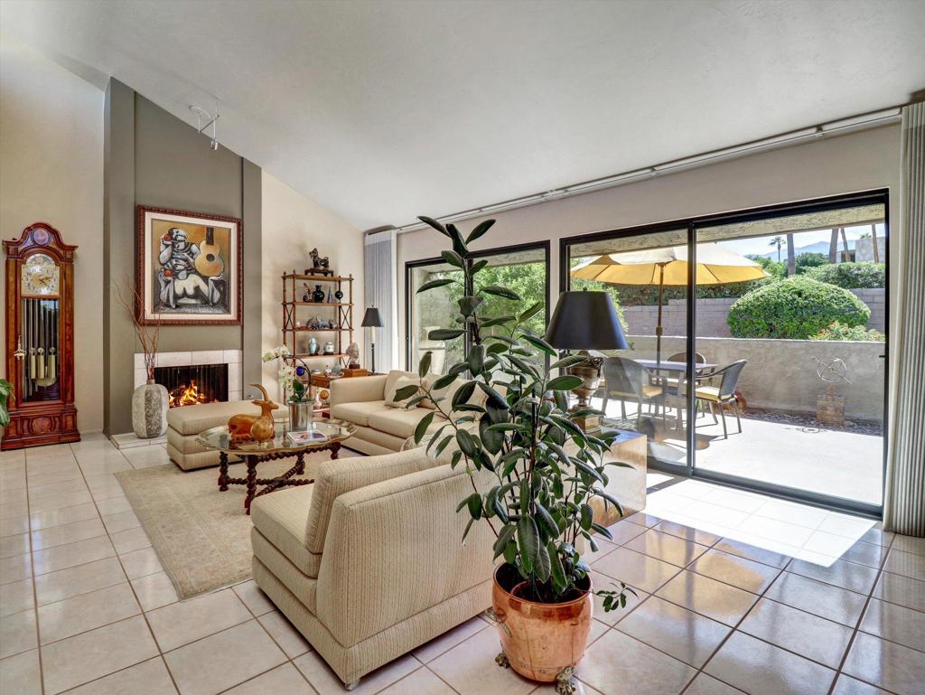 Residential for sale at 2371 Via Sonoma B, Palm Springs CA featuring 3 beds and 2 baths
