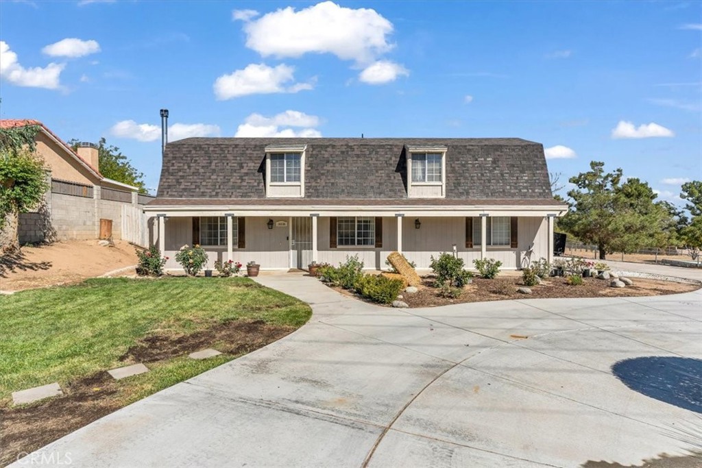 Residential for sale at 16336 Adelia, Hesperia CA featuring 3 beds and 3 baths